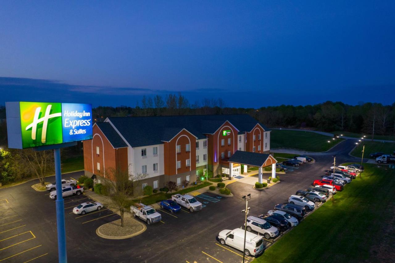Holiday Inn Express Hotel & Suites Bedford By Ihg Екстериор снимка